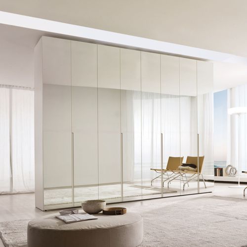 Moderner Kleiderschrank - Falegnami - hochglanzlackiertes Holz / mit Schwingtür