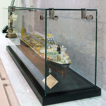 Moderne Vitrine - WMG3 - Shopkit - Tisch / Glas / für Gewerbegebrauch
