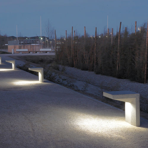 Moderner Leuchtpoller - MOTA - Escofet - Beton / LED