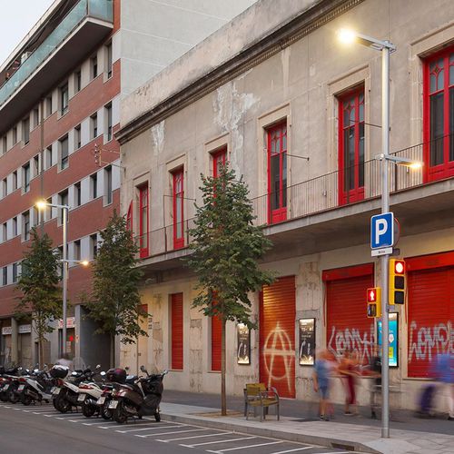 Straßenlaterne - WIDE - Escofet - modern / galvanisiertem Stahl / anodisiertes Aluminium