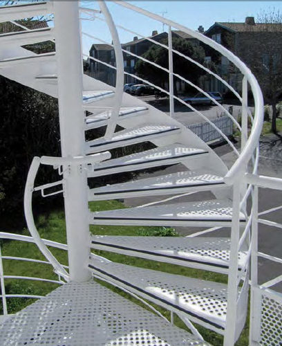 Wendeltreppe - LISSES - GANTOIS Industries - Metallstufen / mit Stahlstruktur / technisch