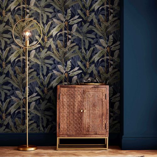 Moderne Tapete - BORNEO MIDNIGHT - Graham & Brown - Naturmotiv / Stoffoptik / marineblau