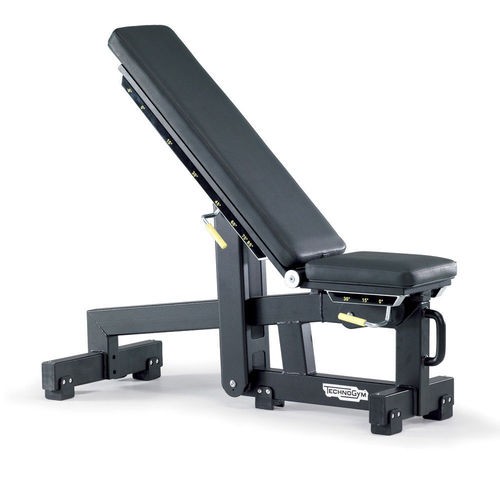 Regelbare Krafttrainingsbank - PURE - TECHNOGYM - für den Innenraum / für Gewerbegebrauch / für Sportparcours