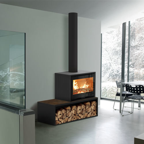 Wasserführender Kaminofen / Holz - Quadro + ceramic 80 - Jolly-mec - 11 kW / auf Füßen / modern