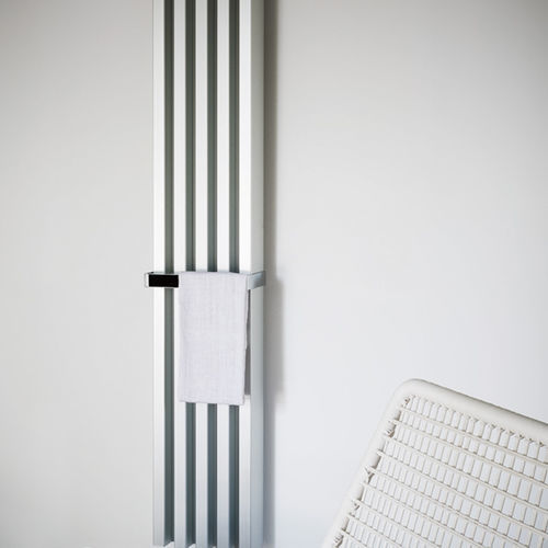 Handtuchhalter / 1 Stange - SOHO - TUBES - eingebaut / Chrom / poliert