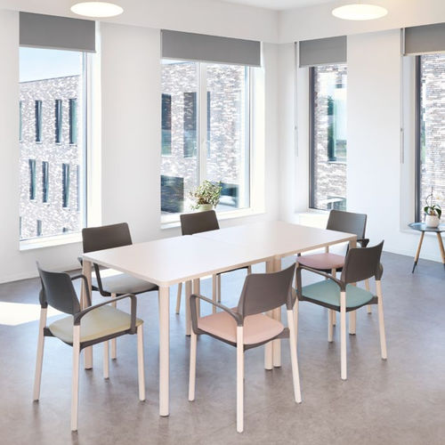 Moderner Tisch - Arn  - Kusch & Co - Holzfurnier / Gestell aus anodisiertem Aluminium / Gestell aus Eiche