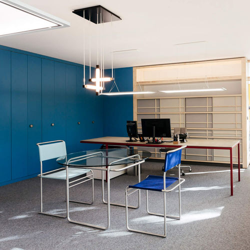 Moderner Tisch - K40 - Tecta - Glas / Gestell aus Stahl / rund