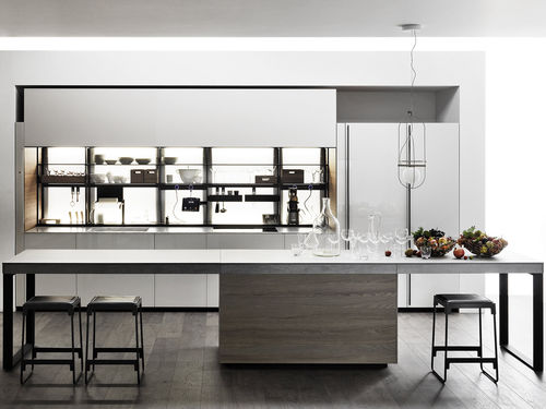 Moderne Küche - Logica Celata Vitrum - VALCUCINE - lackiertes Glas / Laminat / Kochinsel