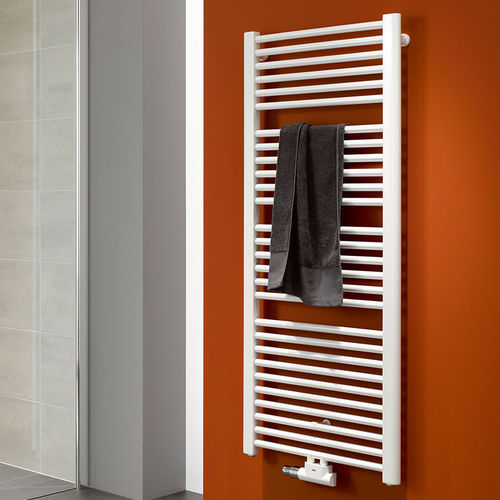 Heißwasser-Badheizkörper - BASIC®-50 - KERMI - elektrisch / modern / Metall