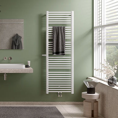 Heißwasser-Badheizkörper - BASIC® PLUS - KERMI - elektrisch / modern / Metall