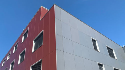 Planer thermischer Sonnenkollektor - SONNENWAND - Sonnenkraft Gmbh - für Heizungen / aus entspiegeltem Glas / farbig