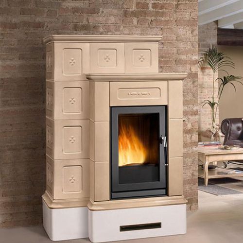 Pelletkaminofen - ORTISEI - Piazzetta - 0 - 5 kW / 10 kW...20 kW / auf Füßen
