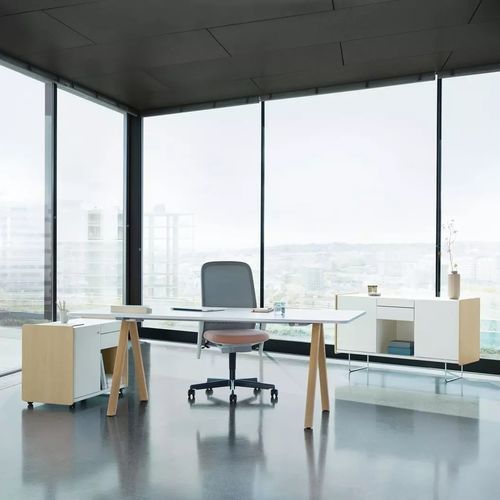 Moderner Arbeitstisch - DELTA BY BENE - Bene GmbH - Eiche / Gestell aus Stahl / rechteckig