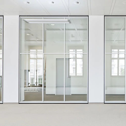 Abnehmbare Trennwand - R-PLATFORM - Bene GmbH - mit Glasfront / mit Doppelverglasung / für professionellen Einsatz