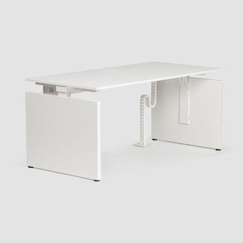 Bodenstehender Schreibtisch - CLASSIC - Bene GmbH - individuell / modern / Holzfurnier