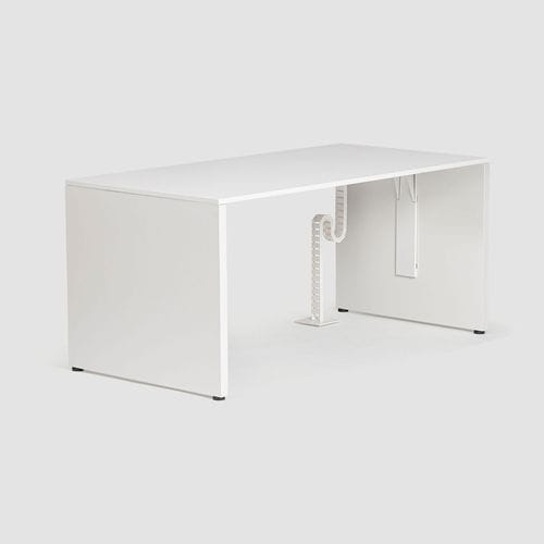 Bodenstehender Schreibtisch - CLASSIC PURE - Bene GmbH - individuell / modern / Holzfurnier