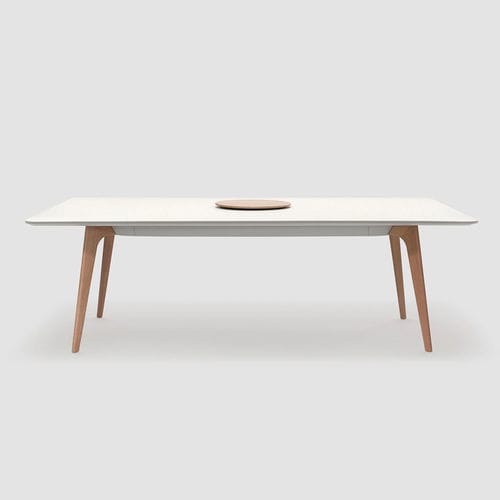 Moderner Arbeitstisch - TIMBA TABLE - Bene GmbH - pulverbeschichteter Stahl / MDF / Massivholz