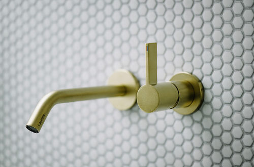 Einhebelmischer für Waschtisch - FAUCETS - Alape - wandmontiert / Aufsatz / für den Innenraum