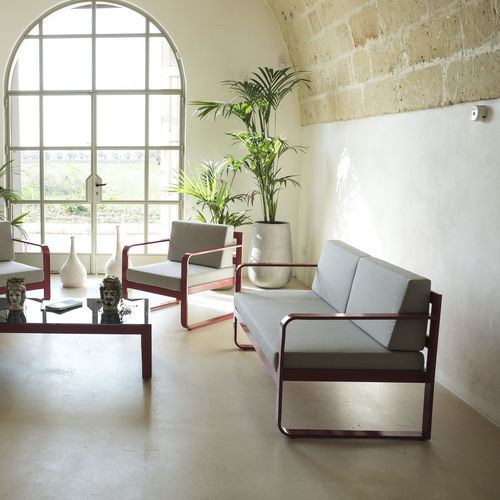 Minimalistisches Sofa - STAR SET   - DRIGANI SRL - Stoff / mit Armlehnen / mit abnehmbarem Kissen