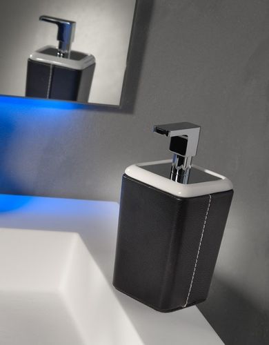 Seifenspender für Privatgebrauch - LOFT & BATH - KRAMER - freistehend / Edelstahl / manuell
