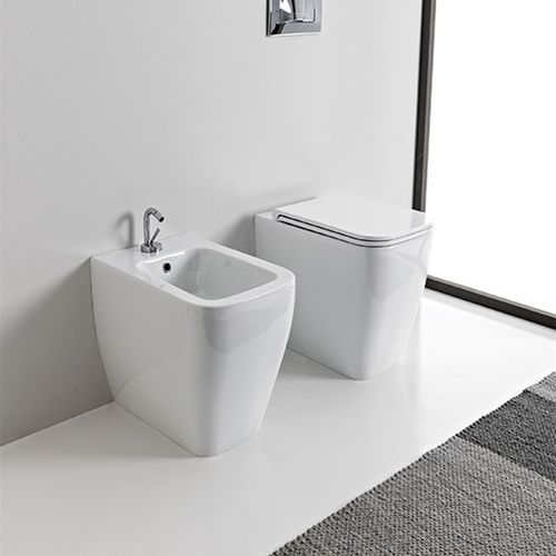 Freistehendes WC - 5138CL - Scarabeo Ceramiche - Keramik / für Privatgebrauch / rechteckig