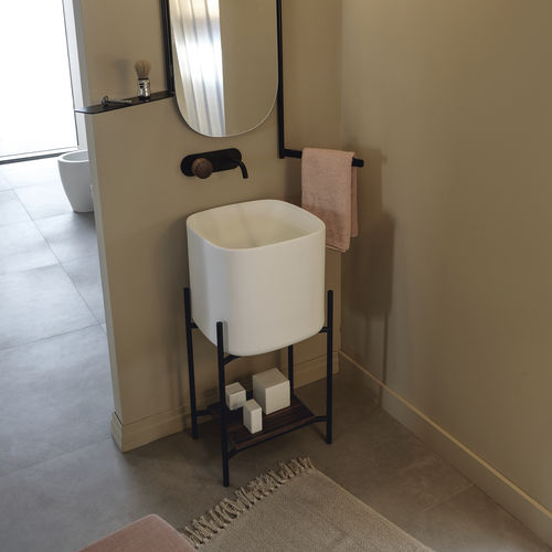 Konsole Waschbecken - LAILA - Scarabeo Ceramiche - Keramik / mit Ablage / mit Spiegel