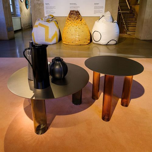 Moderner Couchtisch - ECHINO - Zanotta - Stahlblech / Gestell aus Glas / rund