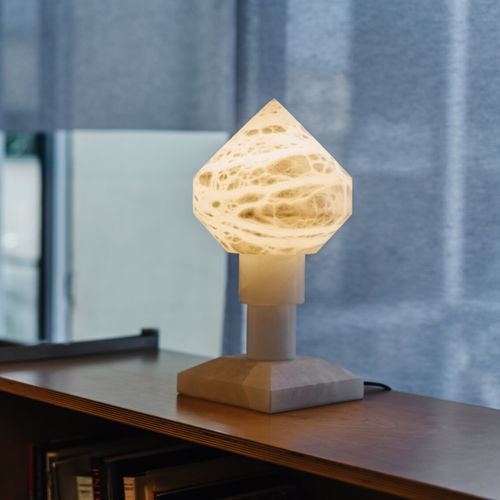 Tischlampe - ZELESTE - Santa & Cole - Alabaster / modern / mit Kabel