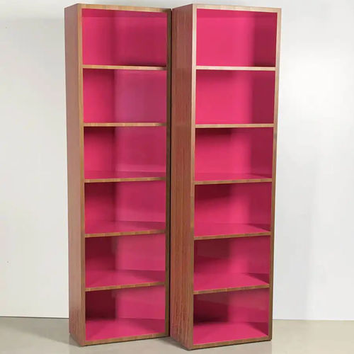 Modernes Bücherregal - ZAG - Bernini Gallery - amerikanischer Nussbaum / von Karim Rashid / rosa
