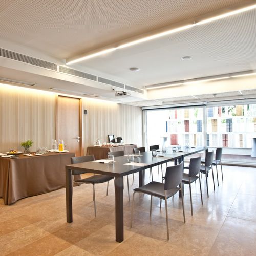 Moderner Besprechungstisch - SISTEMA SP - Andreu World - Buche / rechteckig / rund