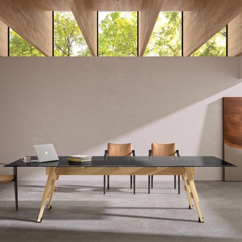 Moderner Arbeitstisch - TAMARA - Andreu World - Sperrholz / Gestell aus Holz / flach