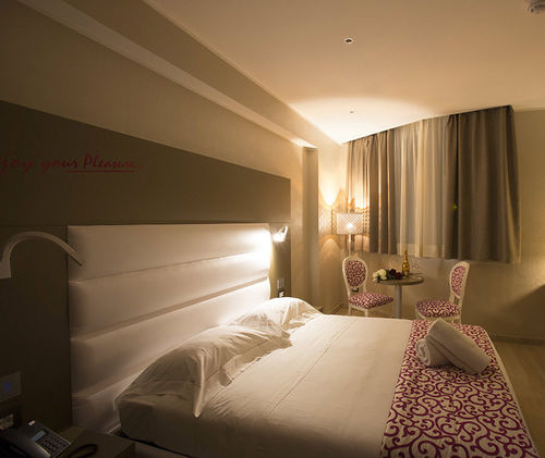Modernes Hotelzimmer - 29,30 - MOBILSPAZIO S.r.l