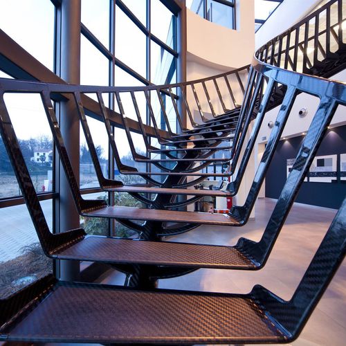 Spindeltreppe - CARBON - Siller Stairs - für professionellen Einsatz / originelles Design / Mittelholm