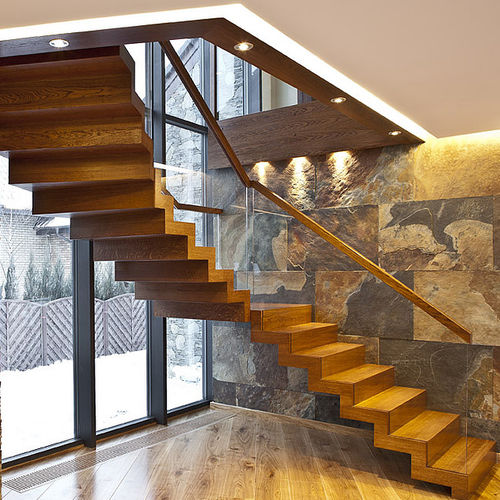 Viertelgewendelte Treppe - ZIGZAG GLASS - Siller Stairs - halbgewendelt / mit Stufen aus Eiche / mit Holzstruktur