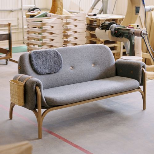 Modernes Sofa - BUTTON - Swedese Möbler - Stoff / mit abnehmbarem Kissen / mit integriertem Tisch