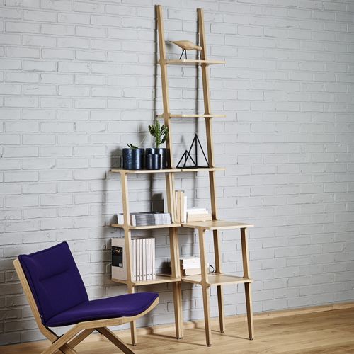 Wandmontiertes Regal - LIBRI - Swedese Möbler - originelles Design / Holz