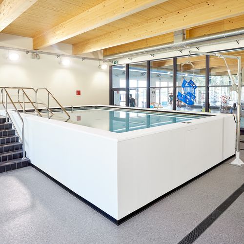 Rehabilitationsschwimmbecken - Myrtha Pools - selbsttragend / für Außenbereich / für den Innenraum
