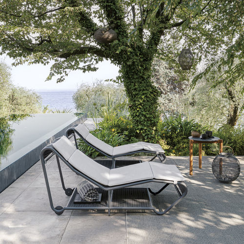 Moderne Sonnenliege - WIND - Atmosphera - Textilene / Aluminium / für Gewerbegebrauch
