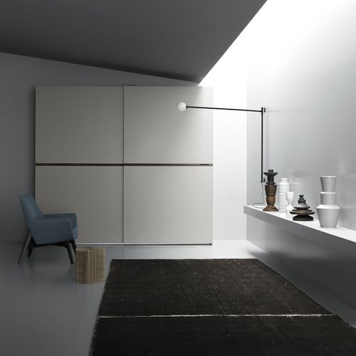 Moderner Kleiderschrank - CARIS - md house - lackiertes Holz / Esche / Holzfurnier