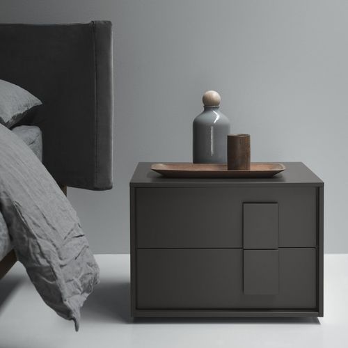Moderner Nachttisch - NAVIS - md house - lackiertes Holz / Esche / rechteckig