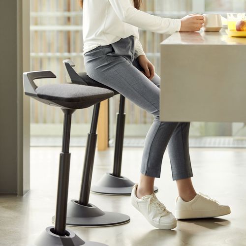 Moderner Arbeitshocker - Aeris Muvman - Aeris GmbH - Stoff / Polyurethan / Polyester