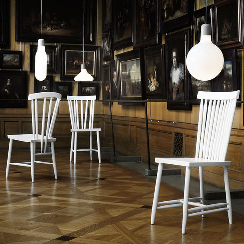 Stuhl / skandinavisches Design - FAMILY - DESIGN HOUSE STOCKHOLM - für den Innenraum / Eiche / mit Kissen
