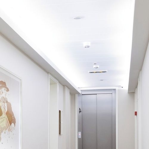 Abgehängte Decke / Stahl - J - Atena spa - Fliesen / Akustik / perforiert