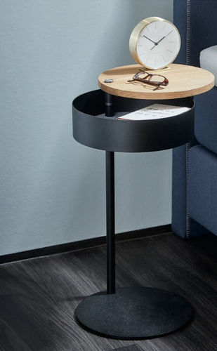 Moderner Beistelltisch - LETTO - pieperconcept - Holz / pulverbeschichteter Stahl / Gestell aus Stahl