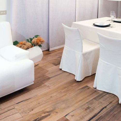 Mehrschichtparkett - ANTICO TRENTINO DI LUCIO SRL - Herringbone / mit Naturöl geölt / gebürstet