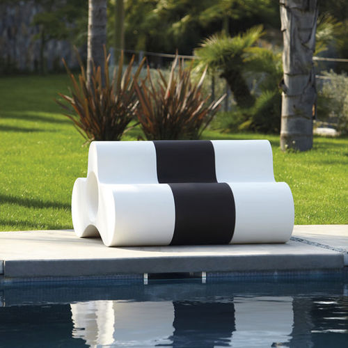 Gartenbank / originelles Design - WHEELY - SLIDE - Polyethylen / mit Rückenlehne / modular