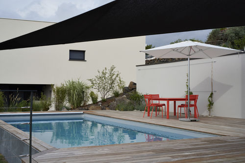 Schwimmbecken für Außenbereich - JARDINS & DEPENDANCES CLERMONT FERRAND - PISCINES CARRE BLEU - erdverlegt / Beton