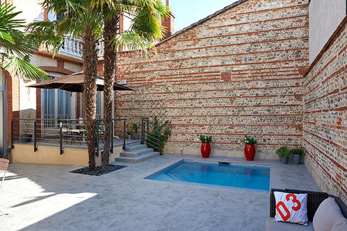 Maßgefertigtes Schwimmbecken - RENOVATION PISCINE CARREE PORTELLI FRERES 31 - PISCINES CARRE BLEU - für Außenbereich / erdverlegt / Beton