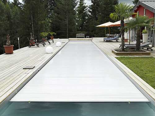 Automatische Poolabdeckung - BRIVE - PISCINES CARRE BLEU - Sicherheit
