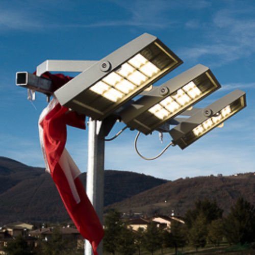 IP66-Scheinwerfer - SQUARE PRO - PERFORMANCE IN LIGHTING - LED / für Mehrzweck-Sporthallen / für Sportplätze